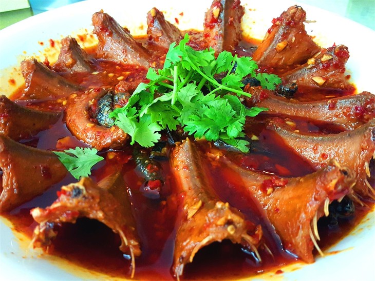 香脆蛇 探索蛇肉美食：历史渊源与东南亚文化的味觉之旅