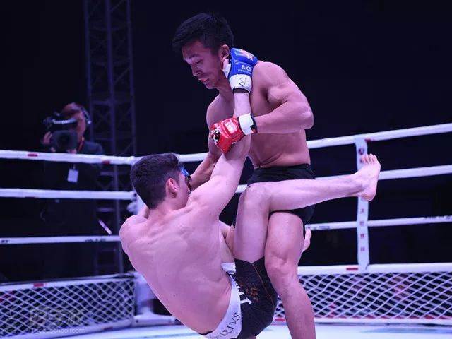 中国功夫泰拳_中国功夫泰拳_中国功夫对抗职业泰拳