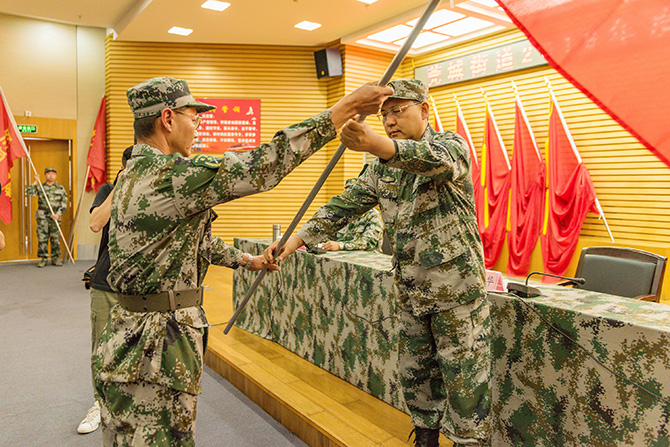 民兵队长有工资吗_民兵队长是干嘛的_民兵队长