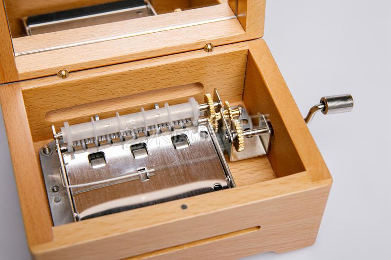 八音盒怎么卡 深度剖析八音盒卡顿成因与解决策略：探秘音乐宝藏背后的机械奥秘