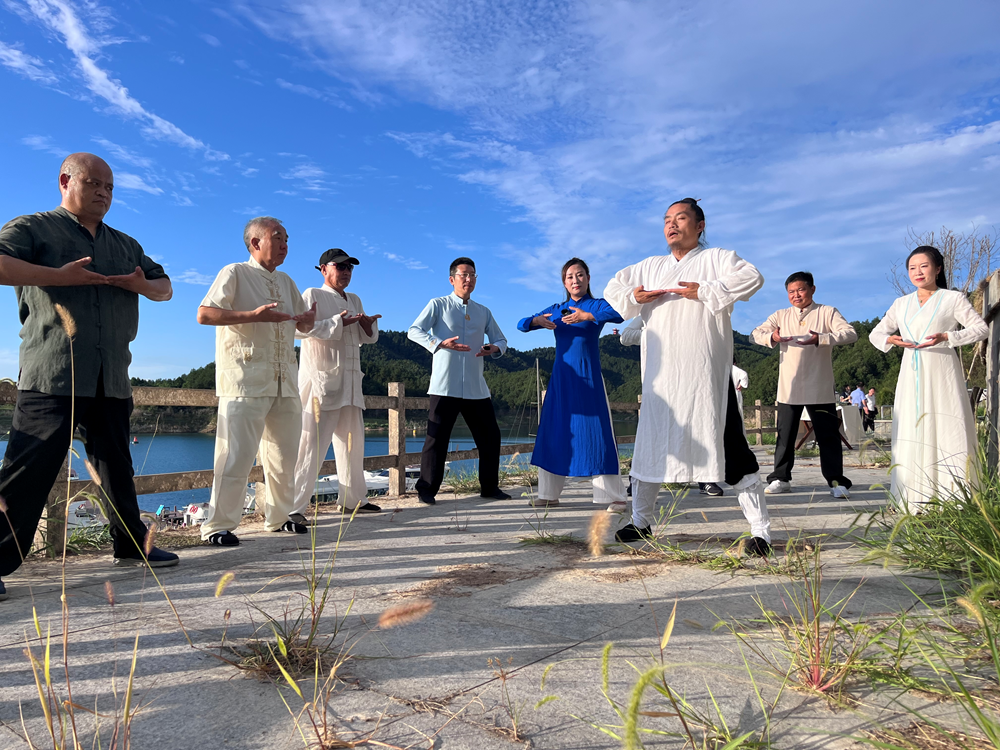 笑傲江湖武当用什么绝学好_武当派笑傲江湖_笑傲江湖武当连招